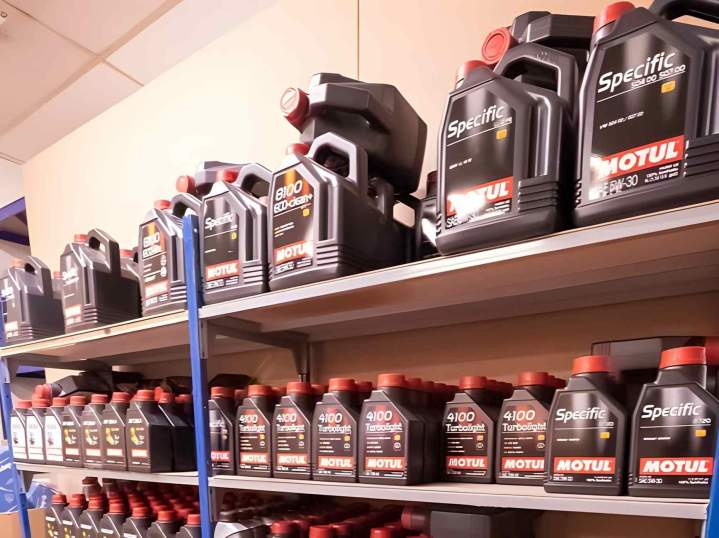 Vente huile moteur Paris