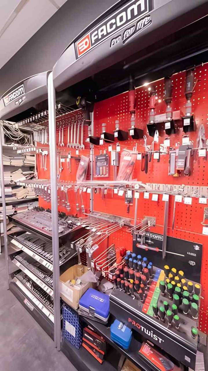 Outillage automobile pacom Paris