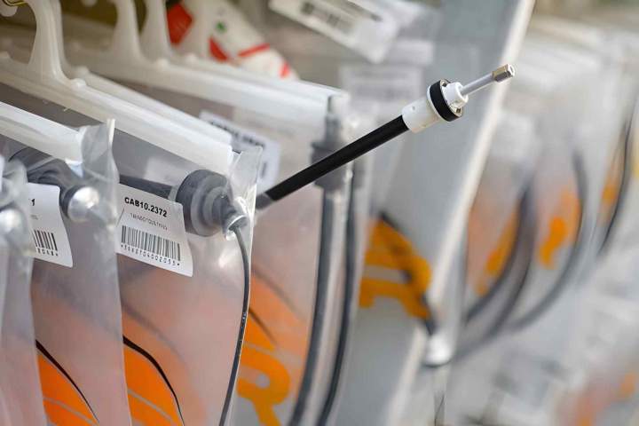 Câbles de déverrouillage auto Paris